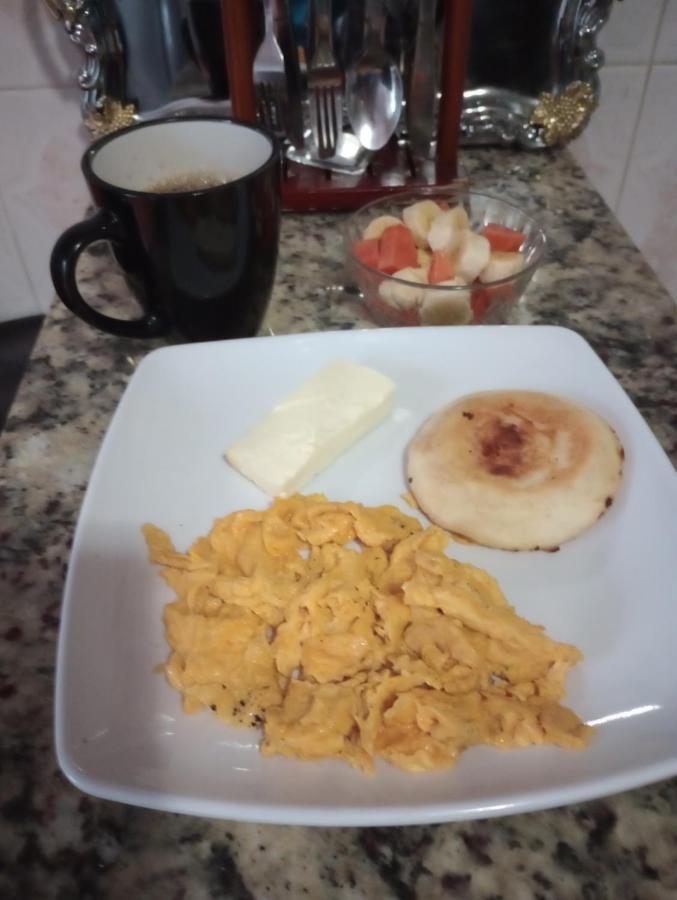 Noras Homestay Laureles Medellin Ngoại thất bức ảnh