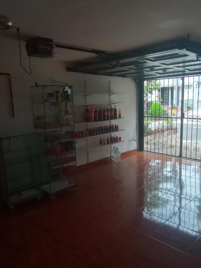 Noras Homestay Laureles Medellin Ngoại thất bức ảnh